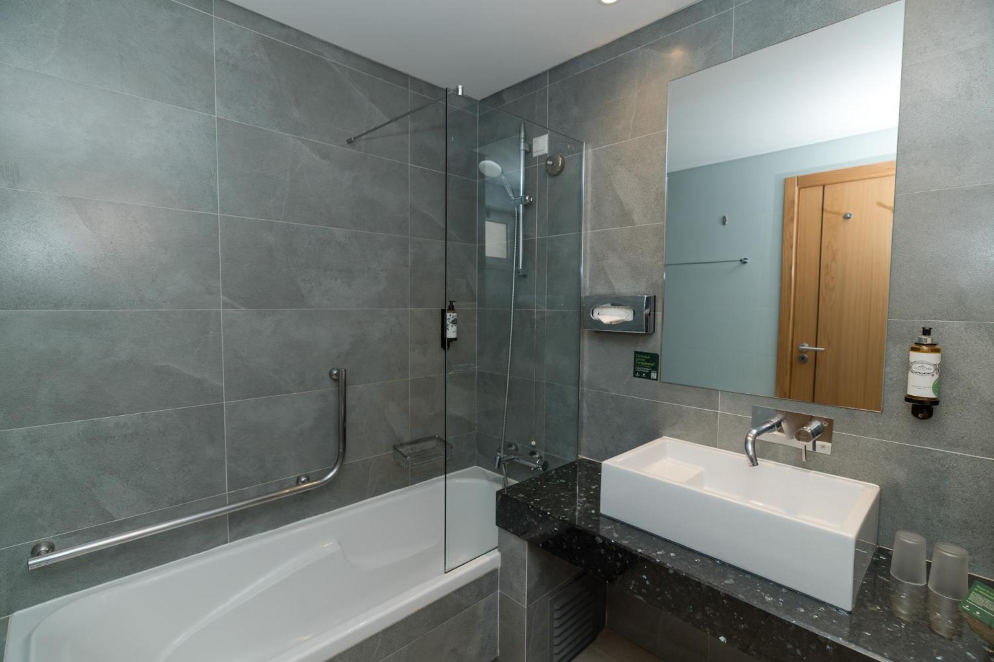 Apartamento com 1 Quarto e Vista Jardim (3 Adultos)