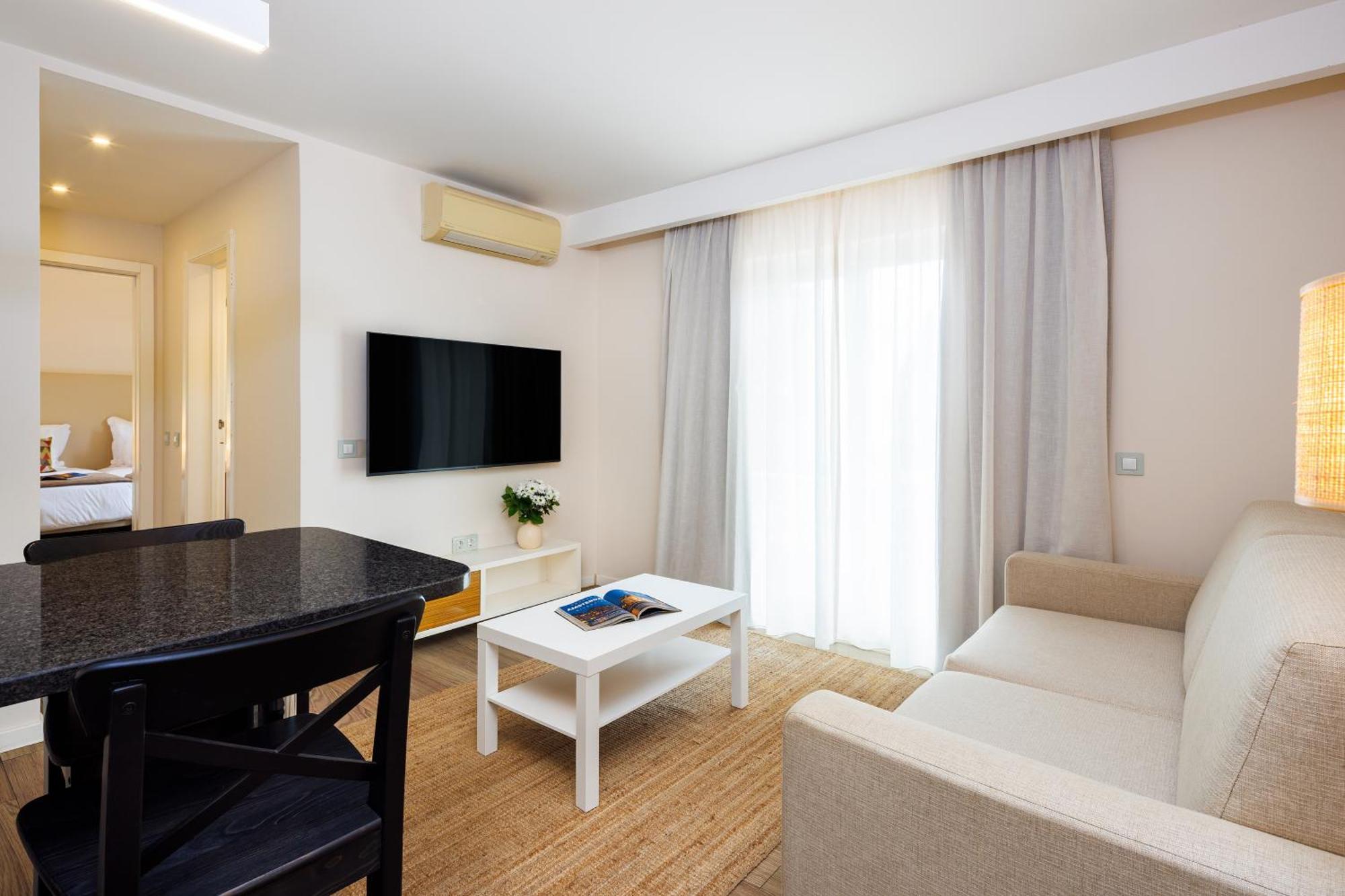 One-Bedroom Villa